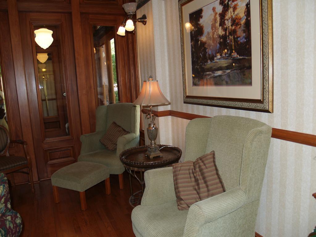 Country Inn & Suites By Radisson, St Charles Historic District Saint Charles Екстер'єр фото