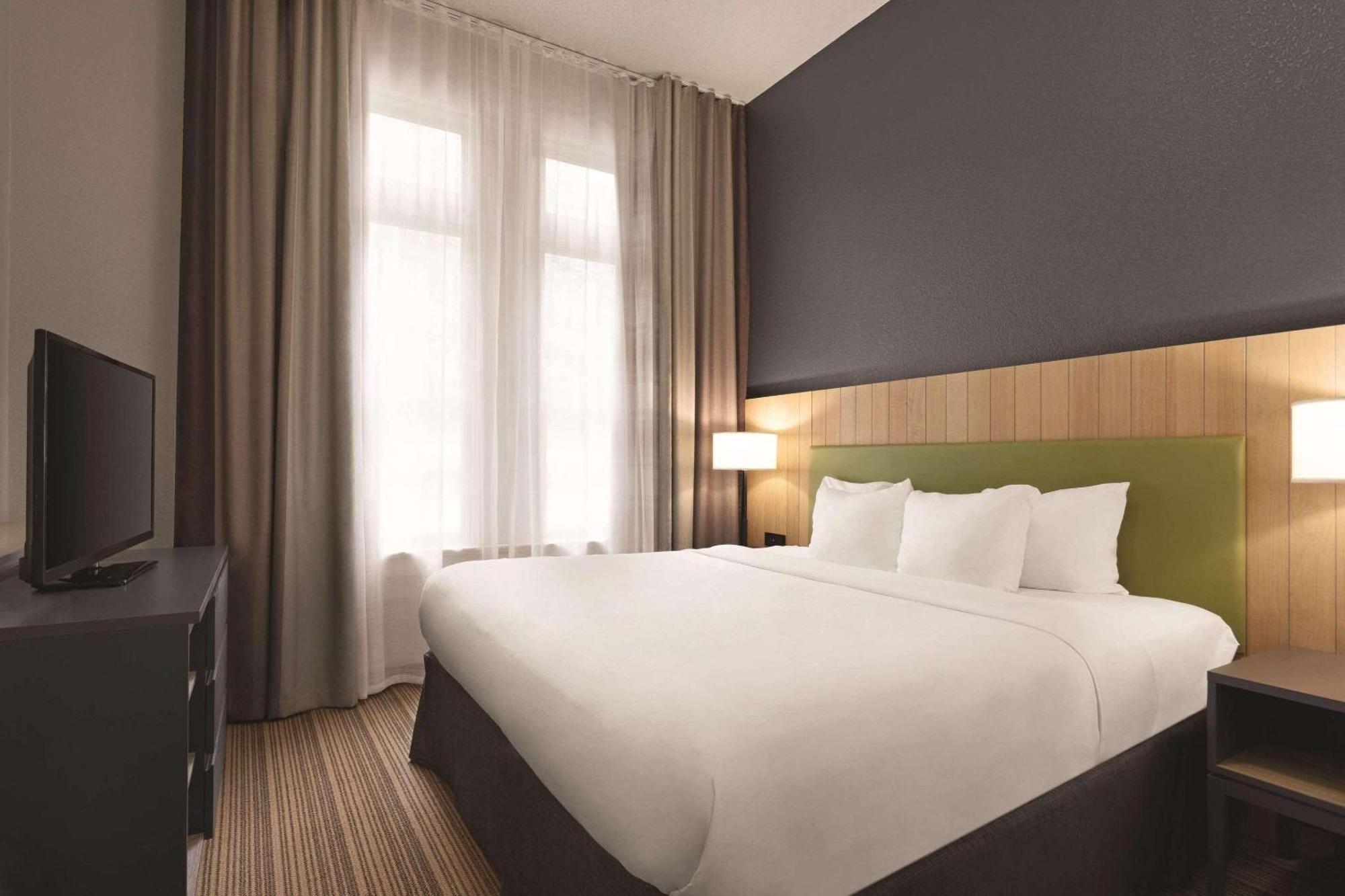 Country Inn & Suites By Radisson, St Charles Historic District Saint Charles Екстер'єр фото